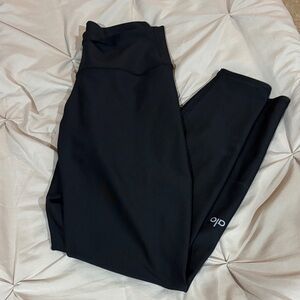 ALO Yoga Black 7/8 high waist airlift Leggings size small